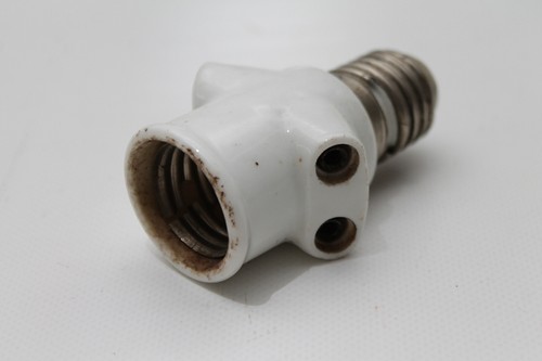Ancienne douille porcelaine - en,