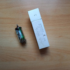 RT 1L4 DF92 (pentode) TUBE