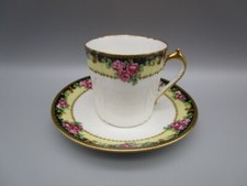 Tasse à café ancienne en