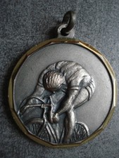 MEDAILLE SPORT CYCLISME VELO TRIATHLON D'EMBRUN