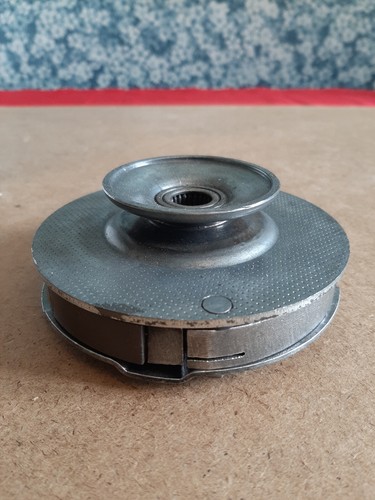 Embrayage peugeot 101 102 - embrayage,