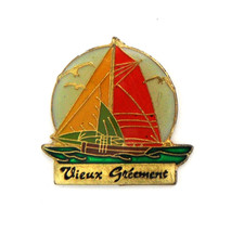 RNT 6/ Pin's bateau voilier Vieux Gréement