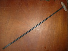 Ancien outil de sabotier