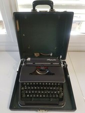 Machine à écrire Olympia sm