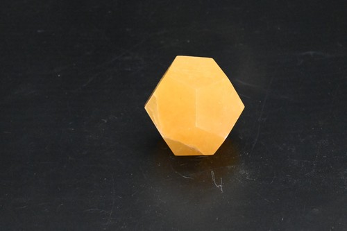 Dodécaèdre calcite orange