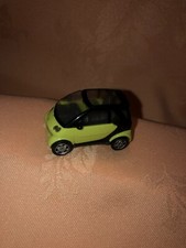 kinder jouet 1 voiture tbe