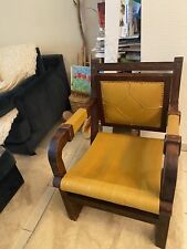 Fauteuil Ancien en Cuir Véritable & Bois Massif de Malaisie - Pièce Unique