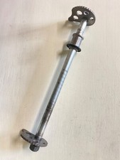 Axe roue arrière Yamaha 125 TW - DE01