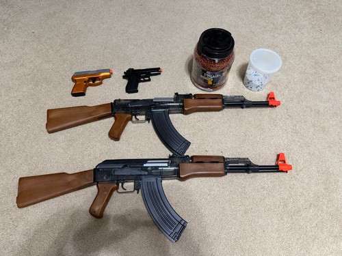 Lot airsoft guns 2 - /,