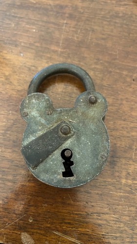 Cadenas ancien fer sans - ancien,
