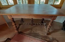 Table style Louis XIII, vintage, en noyer