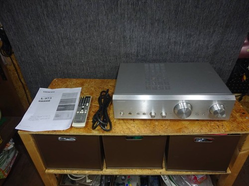 Onkyo 973 integrated - onkyo,