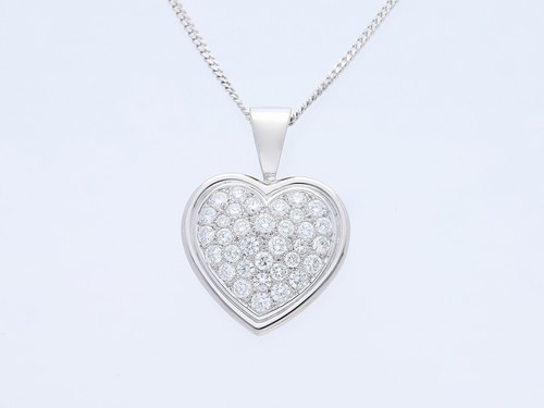 Collier avec pendentif cœur