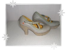 G  -  Chaussures Escarpins