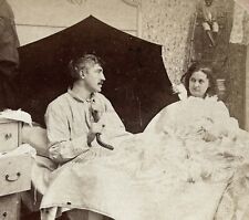 Couple au lit Scène comique Parapluie 1900 Photo Young Stereo Vintage 