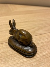 Sculpture Lapin en bronze de Barye
