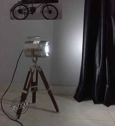 Ancien projecteur nautique