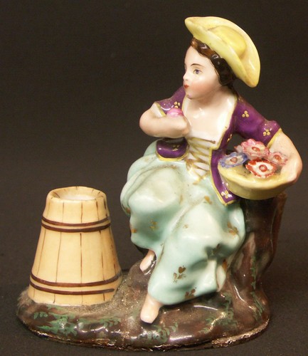 19èm élégante figurine - aa,