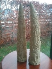 2 défenses d'éléphants en résine sculptées