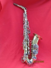 Saxophone alto en laiton