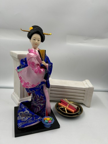 Poupée geisha miniature - et,