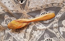 petite brosse ovale poupée