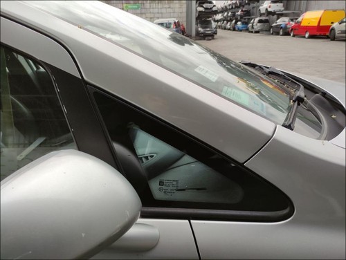 Custode avant droit opel - opel, corsa