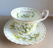Royal Albert : tasse à thé et sous-tasse mois de janvier thème : Perce-neige