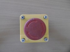 TELEMECANIQUE ARRET D'URGENCE SCHNEIDER OCCASION AUTOBLOCANT