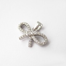Pendentif noeud zirconium CZ