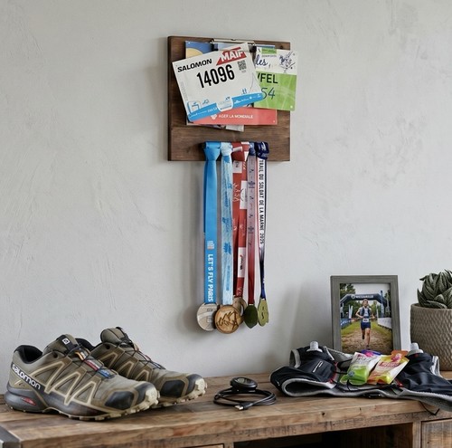 Medal holder wood - wood, support