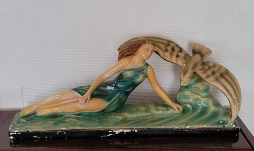 Très belle sculpture femme - très,