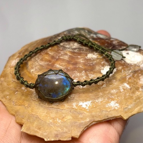 Beau bracelet pierres - en,