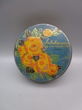 Boite en tole ancienne -