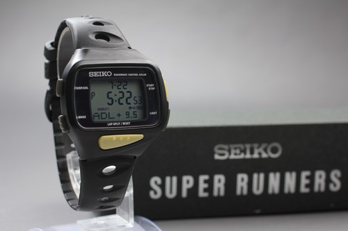 Montre numérique solaire