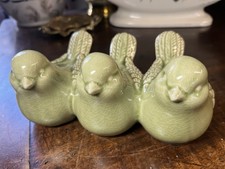 Groupe d'oiseaux en céramique