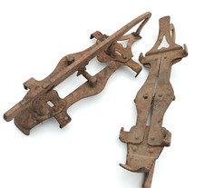 ANCIENNE PAIRE DE PATINS A GLACE ACIER Antique / Vintage / Déco