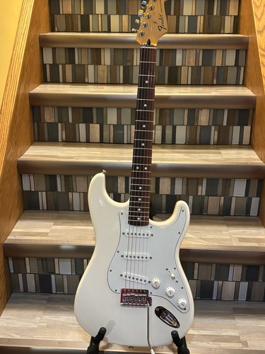 2015 fender std stratocaster - fender,