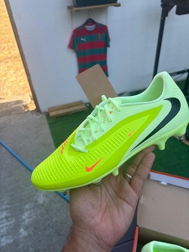 Chaussure foot nike - chaussure,