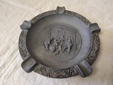 Ancien grand Cendrier en métal 20 cm de diamètre