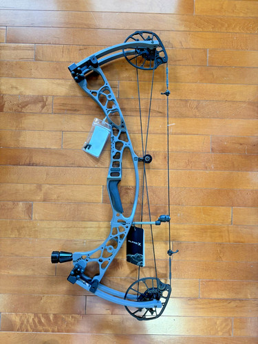 New hoyt alpha tombstone - x, 30