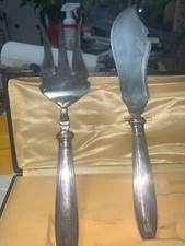 COUTEAU ET FOURCHETTE A