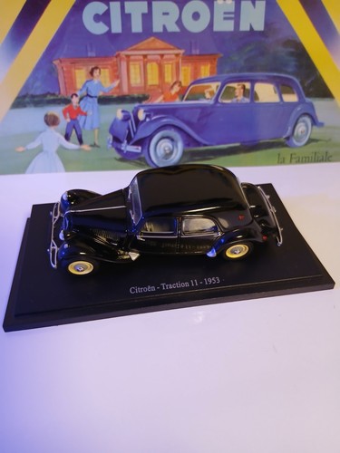 43ème citroen traction - 1/43ème-,