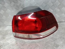 Feu arriere principal droit