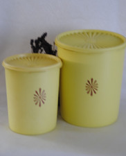 ? TUPPERWARE Boite Ronde Couvercle Soleil Jaune Grande Vintage Ancien Lot de 2