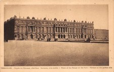 Versailles - Façade Du Château, Côté Parc - Terrasse Côté Jardin