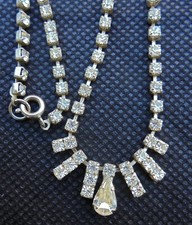 COLLIER DE BAL  RAS DE COU STRASS RIVIÈRE  VINTAGE  60 / 70  DN1467