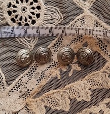 lot 4  boutons anciens