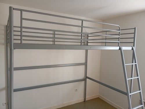 Lit mezzanine places - 2,