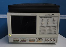 Tektronix TLA5204 Logic